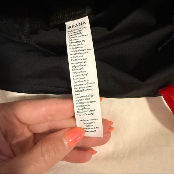 Spanx Faux Patent Leather Leggings - Picture 13 of 16